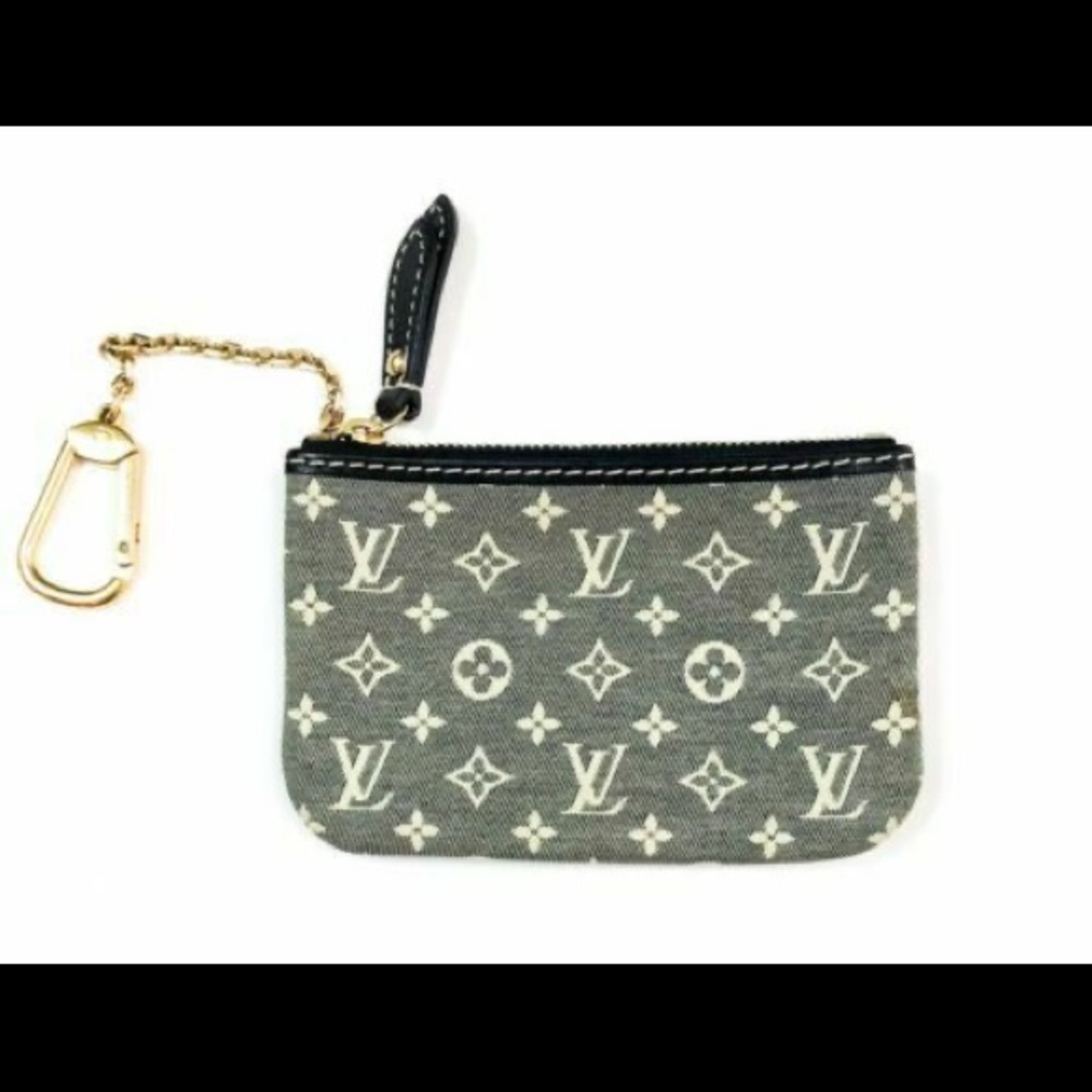 Louis Vuitton Monogram Key Pouch *AUTHENTIC*